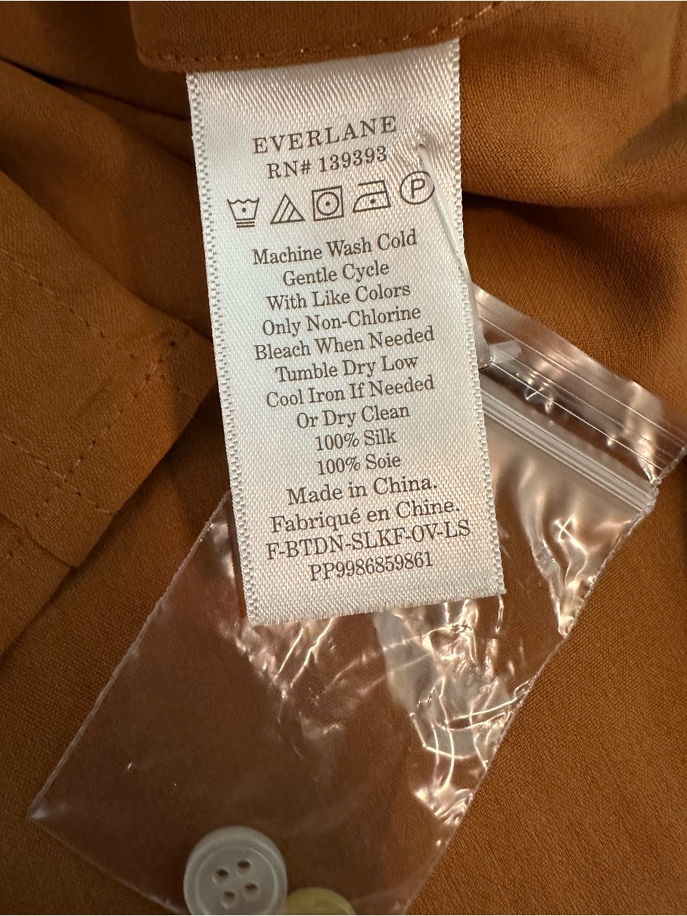 NWOT Everlane The Washable Silk Two-Pocket Relaxed Shirt in Rust Brown Size 8 - Picture 6 of 7